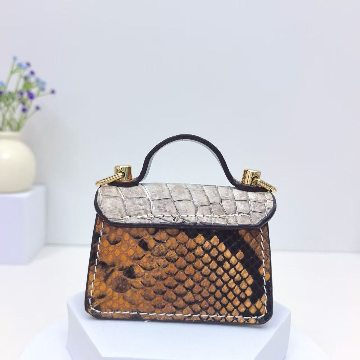 Cloud Style Turn Lock Design Mini Bag CD-N92401