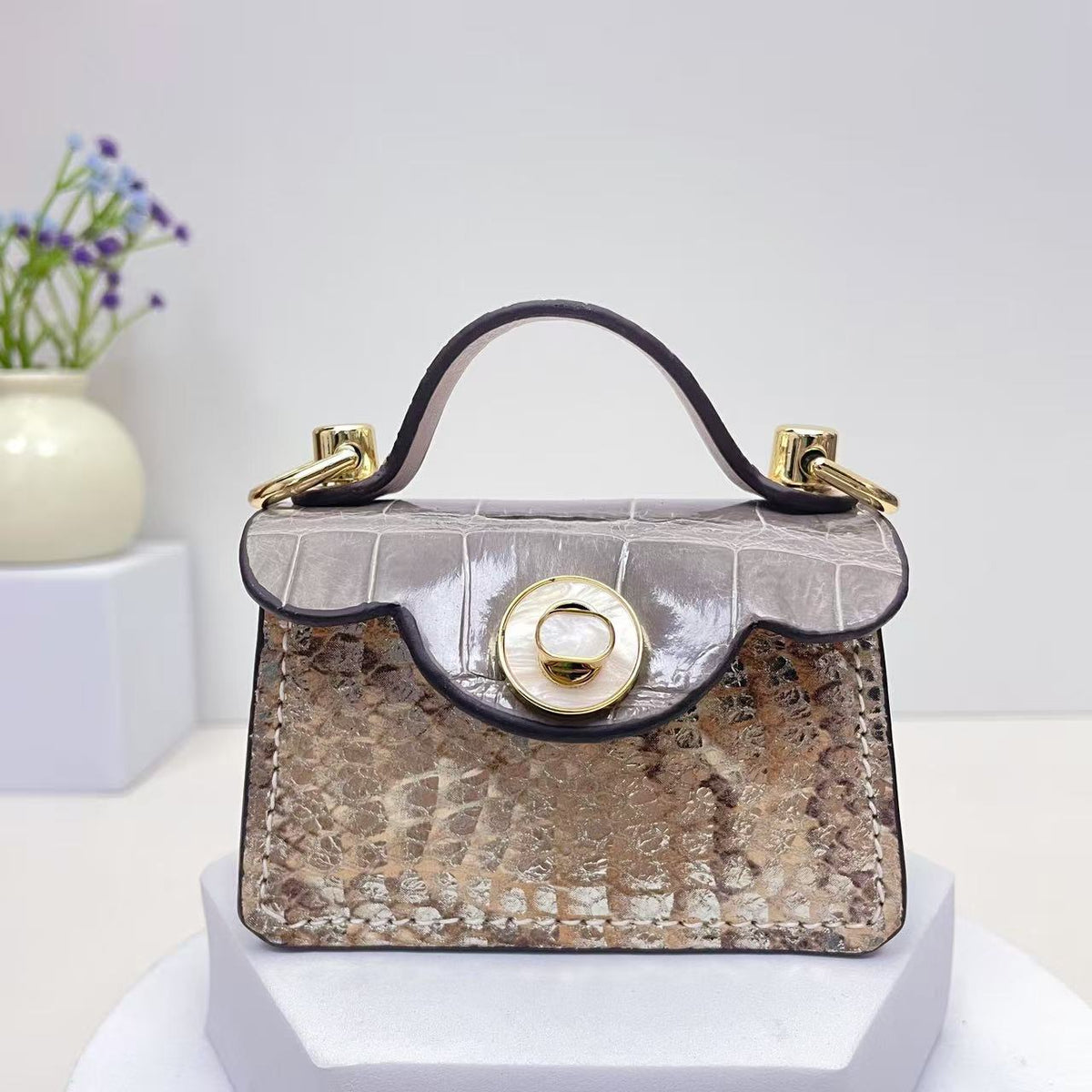 Cloud Style Turn Lock Design Mini Bag CD-N10504