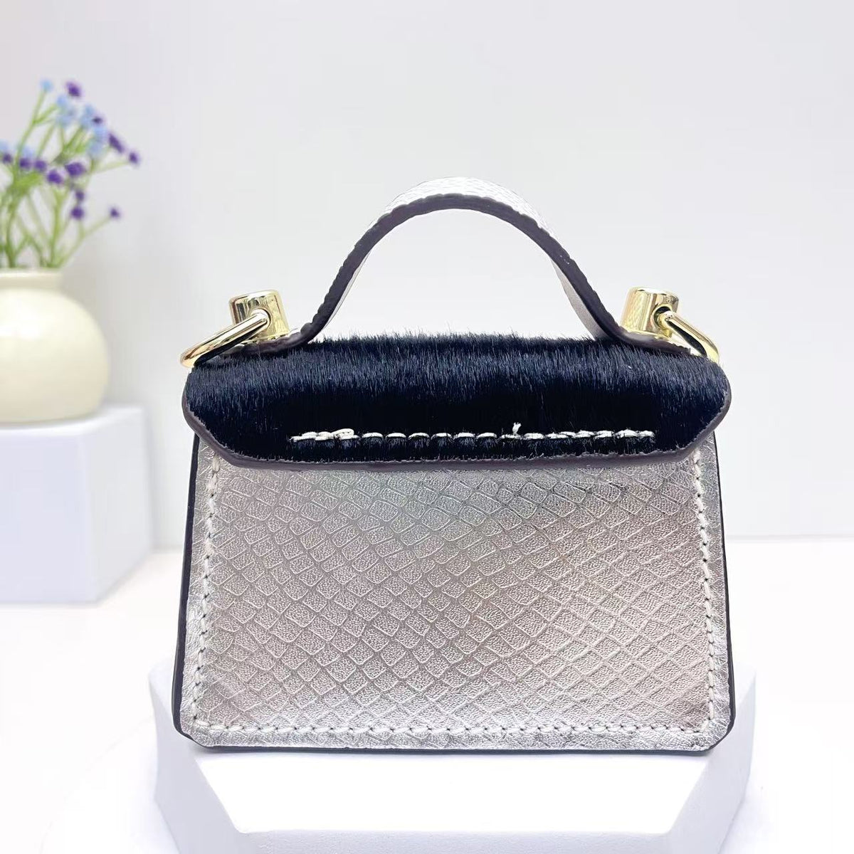 Cloud Style Turn Lock Design Mini Bag CD-N10503